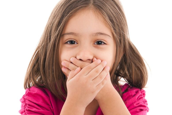 Чому у дитини неприємний запах з рота-1