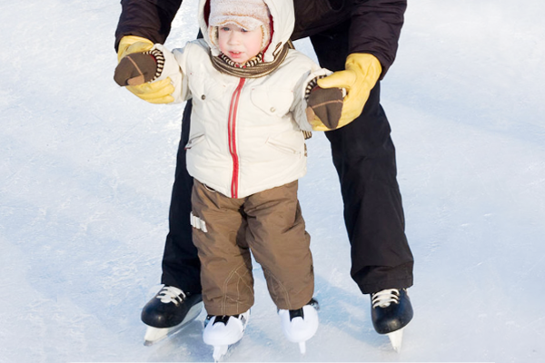 Як навчити дитину кататися на ковзанах-3