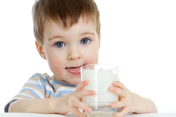 коровяче молоко для дитини-1